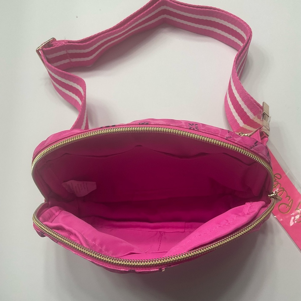 NWT Lilly Pulitzer Jeanie Belt Bag in the Pinkie Promises Pattern - Picture 3 of 8